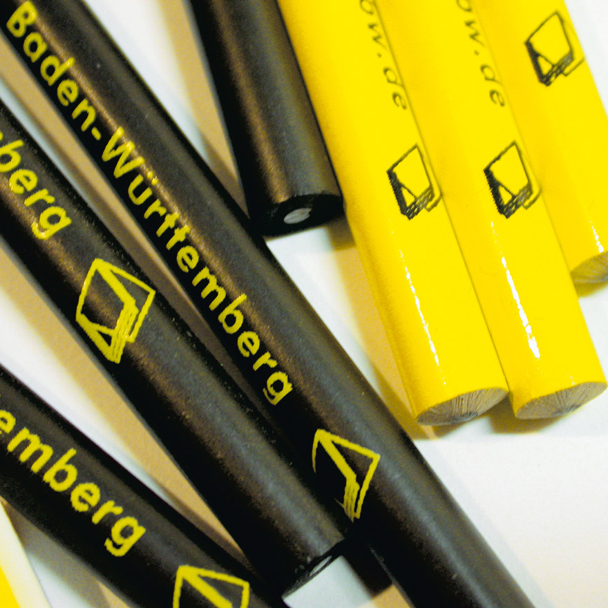 Erscheinungsbild für das<br>Haus der Geschichte Baden-Württemberg<br>Produkte von ganz klein bis ganz groß<br>&nbsp