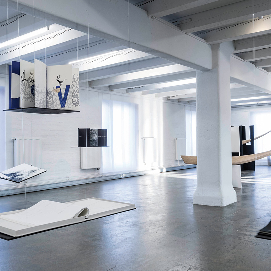 Ausstellung »Aus dem  Meer«<br>von Anja Harms und Eberhard Müller-Fries<br>Museum Speicher XI, Bremen<br>&nbsp
