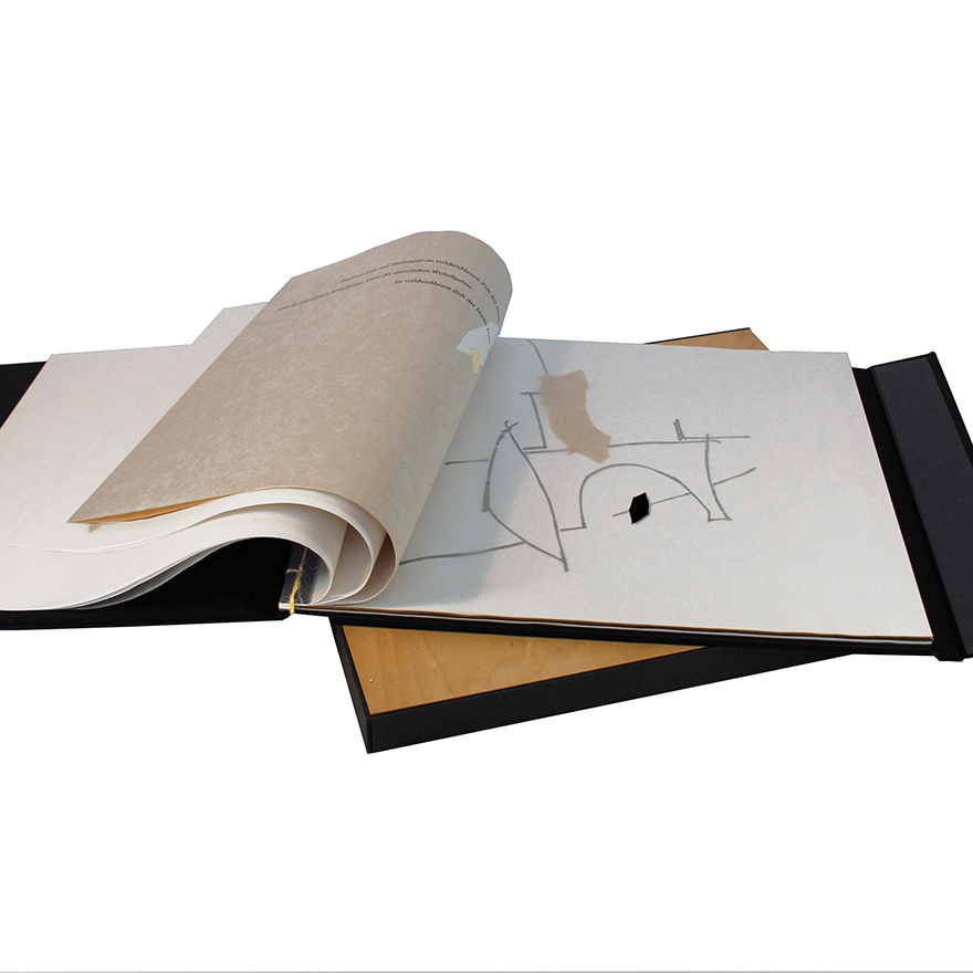 Hans Arp&nbsp;• Göttinnen umgeben, 2005